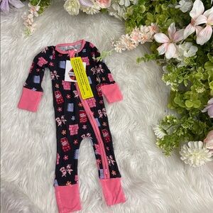 MeMimi&bug Christmast gift kids pajama set very cute different sizes (baby body)